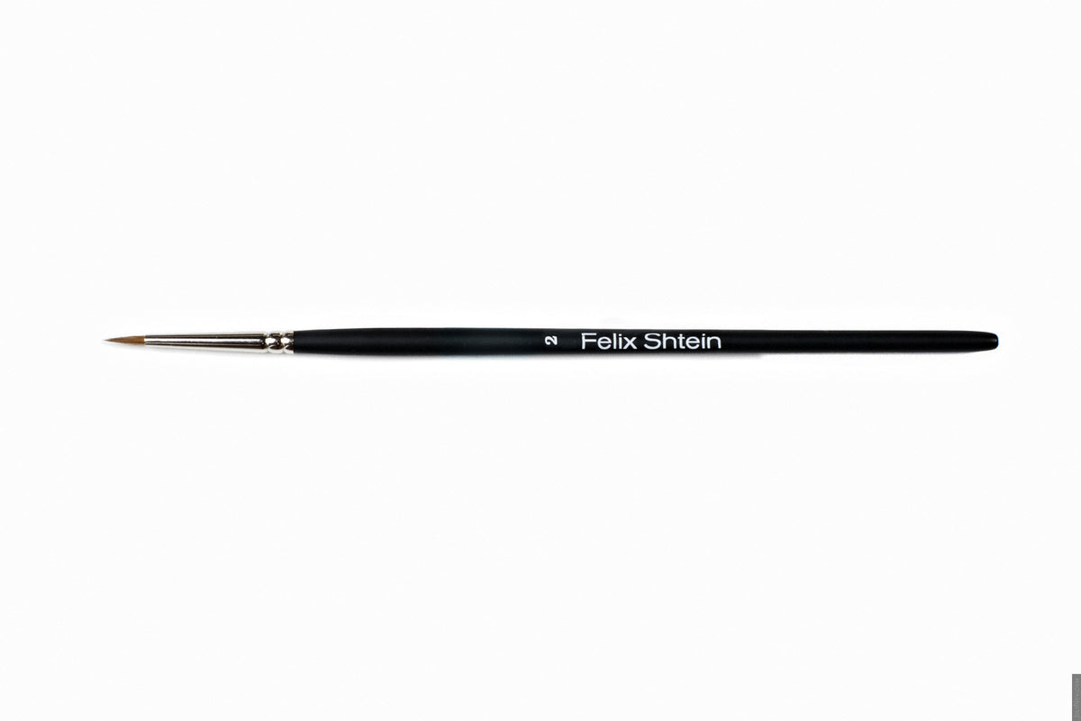 Makeup brush by Felix Shtein
